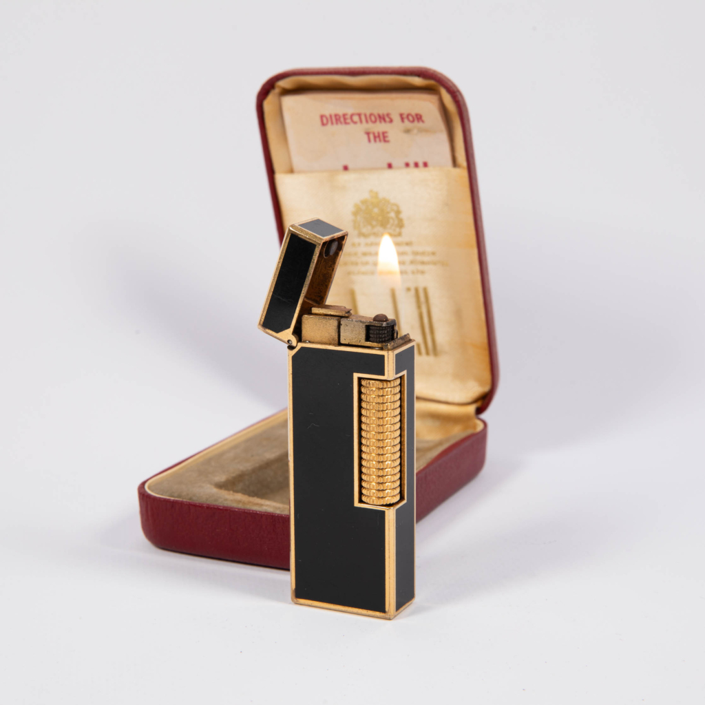 Vintage Dunhill Rollagas lighter Black lacquered Gold Plated In Box 1970s