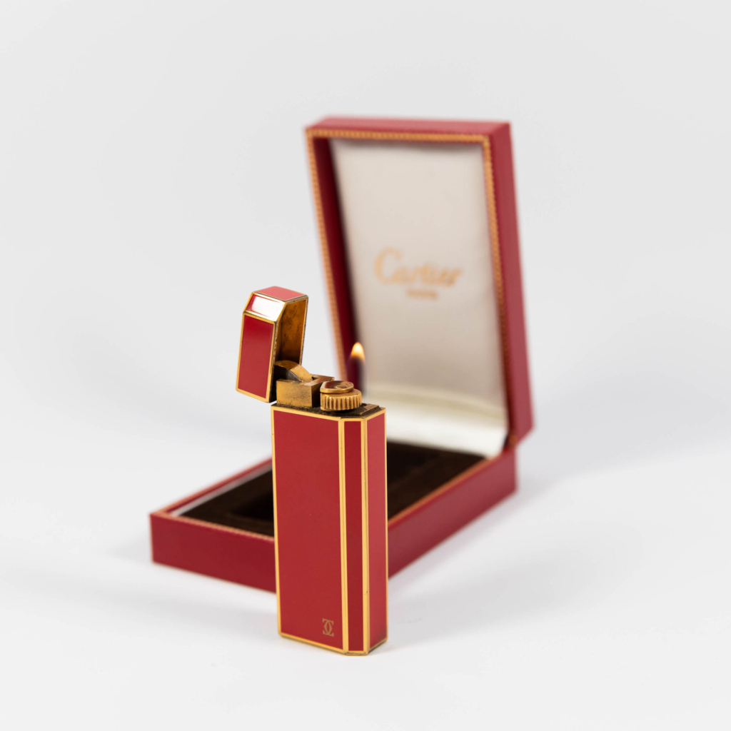 Vintage Cartier Les Must Pentagon lighter Red Lacquer Gold Plated Complete In Box