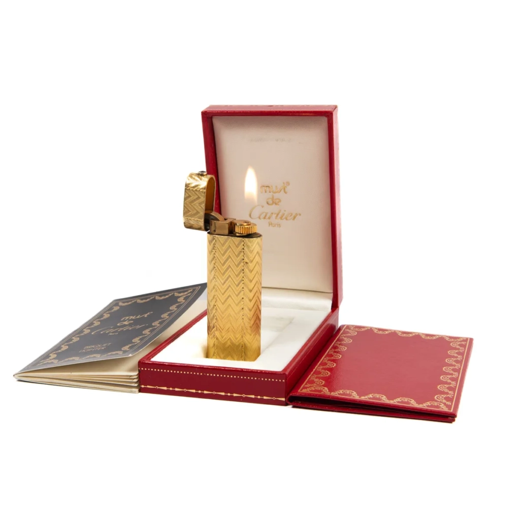 Vintage Cartier Les Must lighter Gold plated with Sapphire In Box 1970s