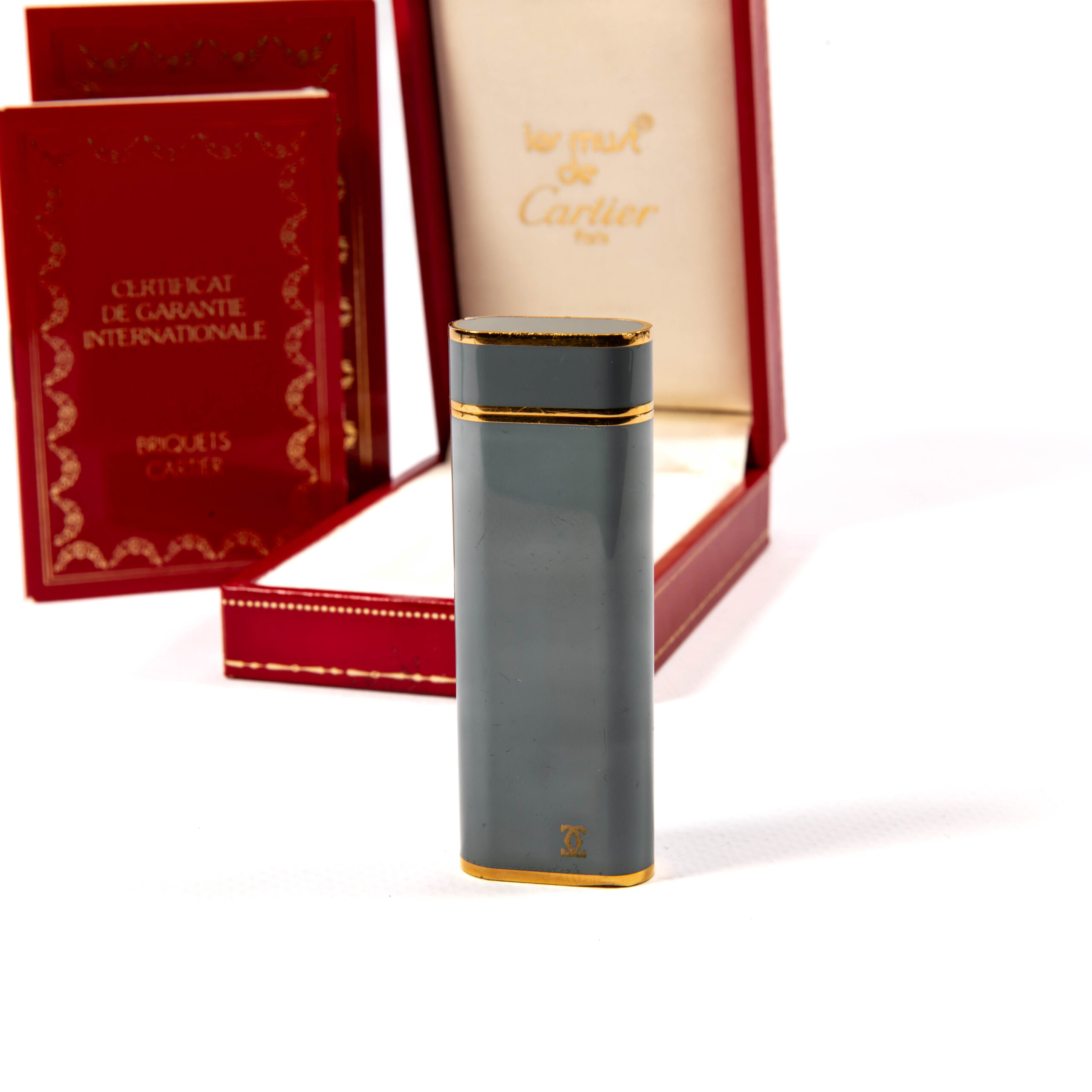 ヘ*ゴ様 Cartier les must de Cartier グレー　ライタ ヘ*ゴ様 Cartier les must de Cartier グレー ライタ Cartier