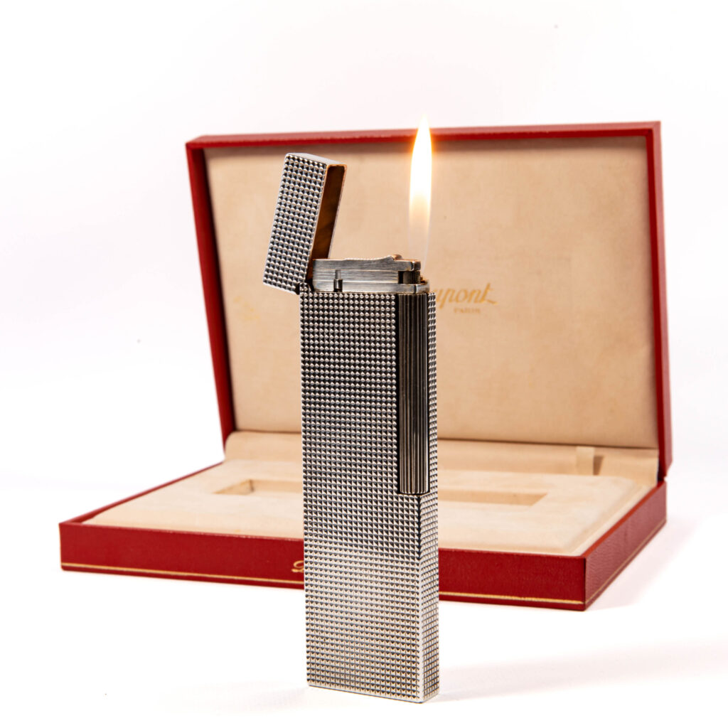 Vintage silver plated S.T. Dupont Ligne 2 Desk lighter with diamond head pattern, open and lit