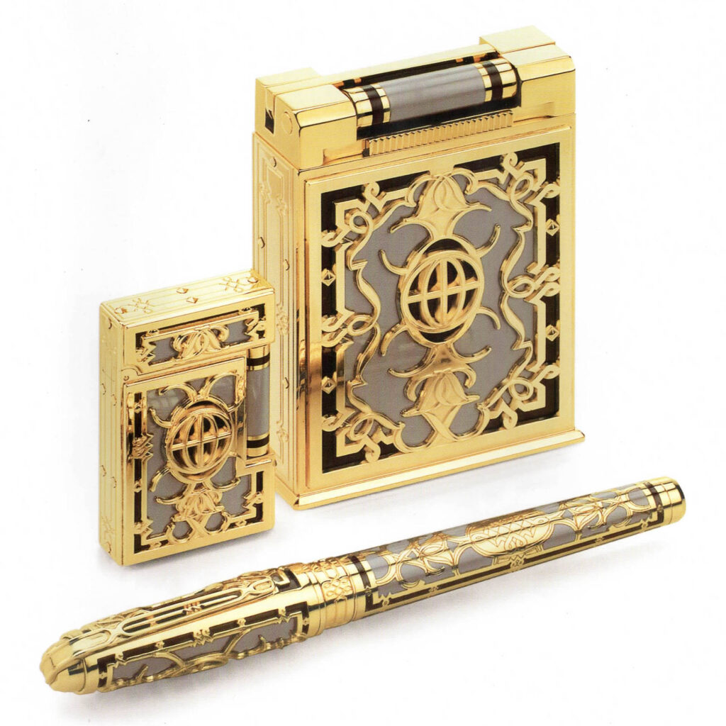 S.T. Dupont New York 5th Avenue limited edition 2007 with gold arabesques, table lighter and pen
